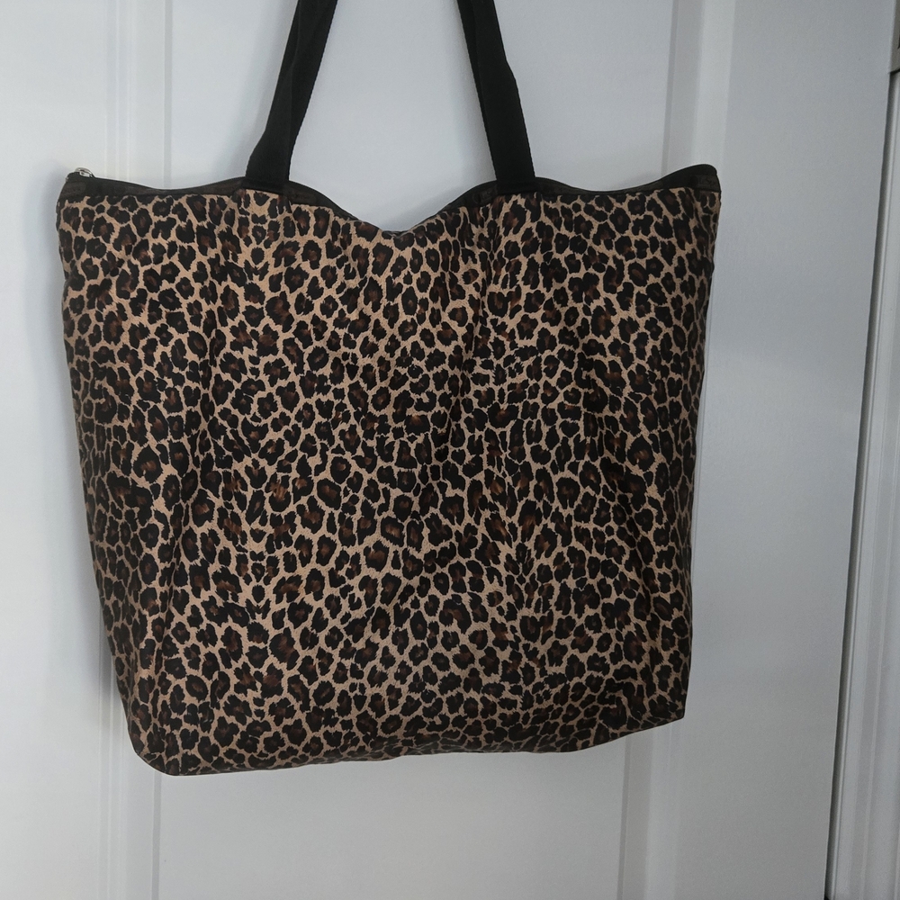 Lasportac Leopard Print Tote Bag with Black Handles